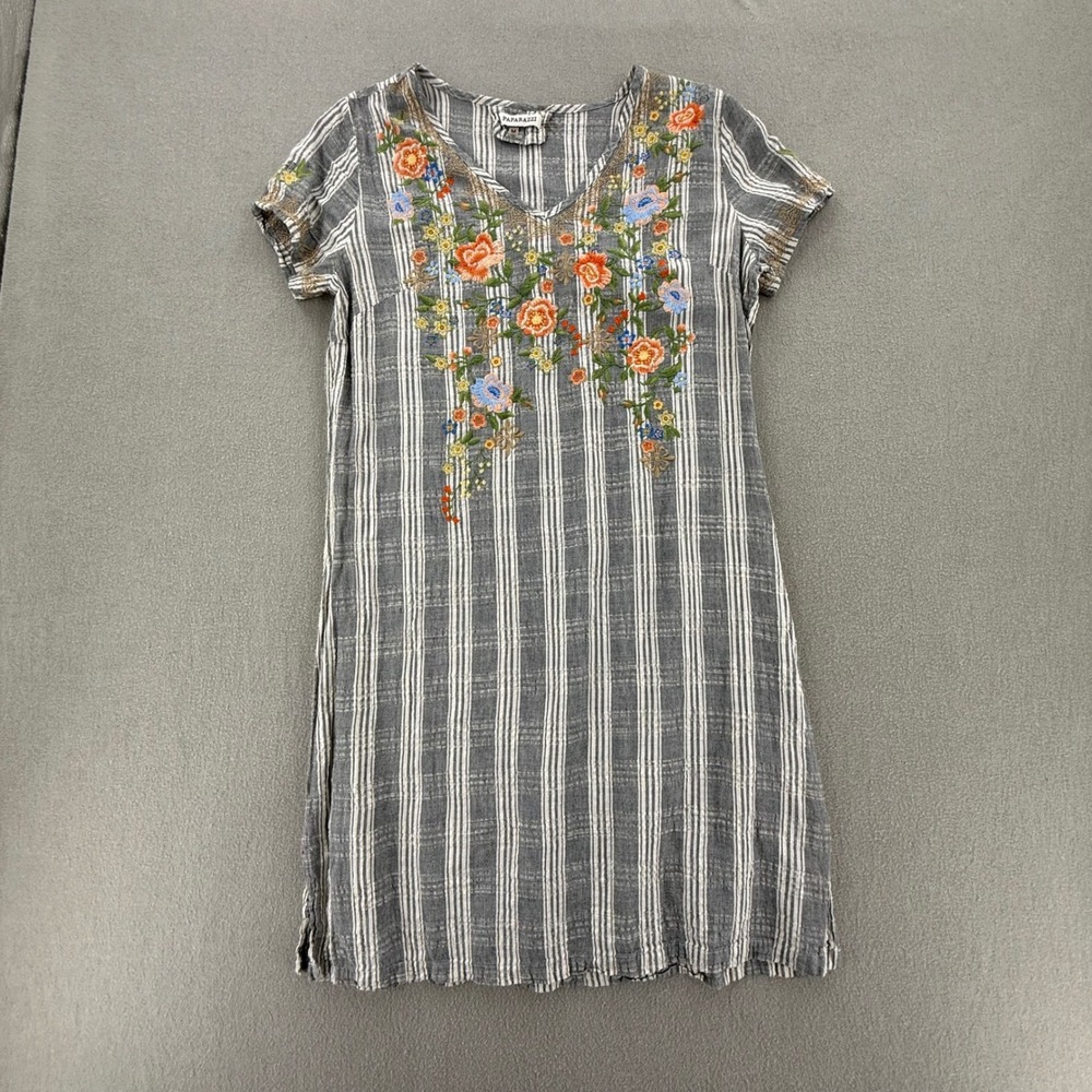 Paparazzi Seersucker Pin Stripe Floral Embroidery Shirt Dress Medium